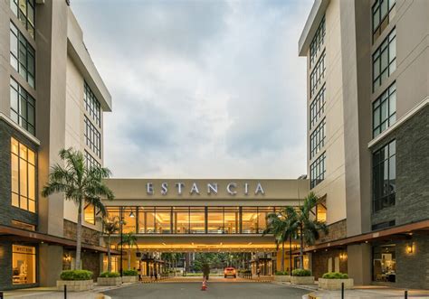 Capitol Commons .